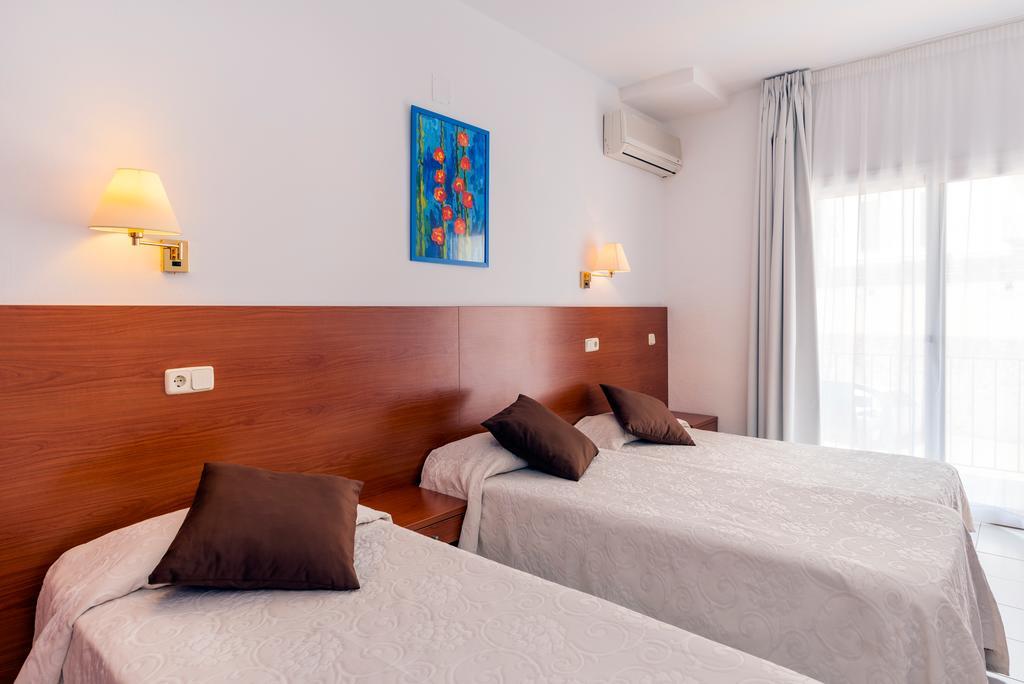 Hotel Sant March Tossa de Mar Bagian luar foto