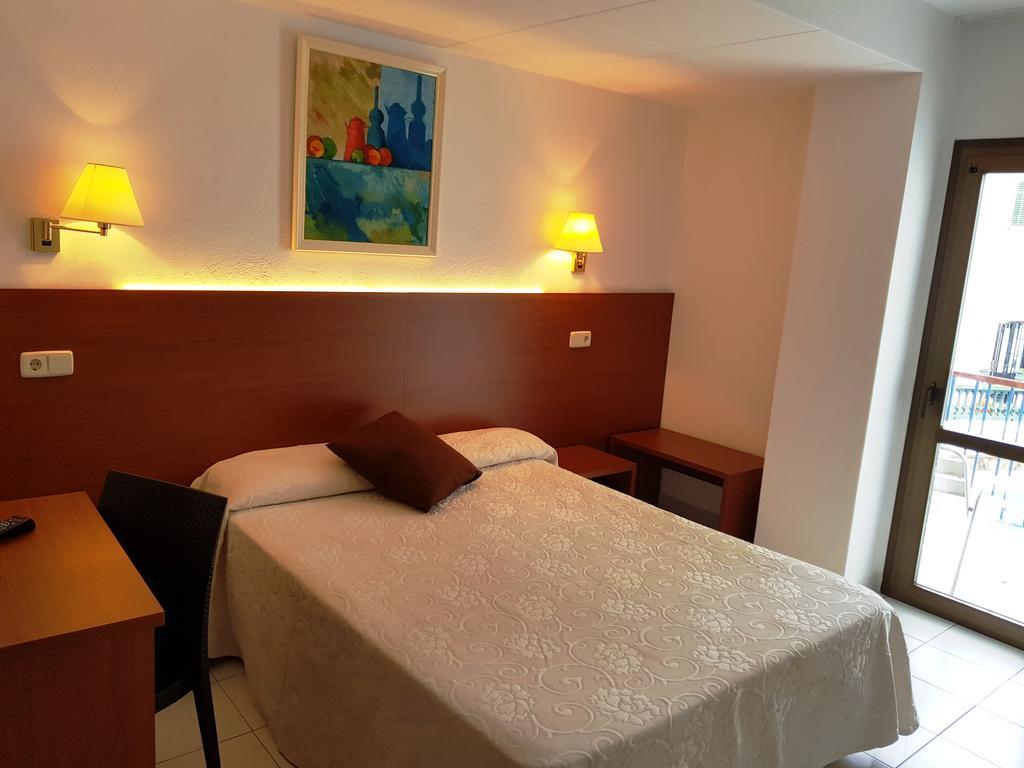 Hotel Sant March Tossa de Mar Bagian luar foto