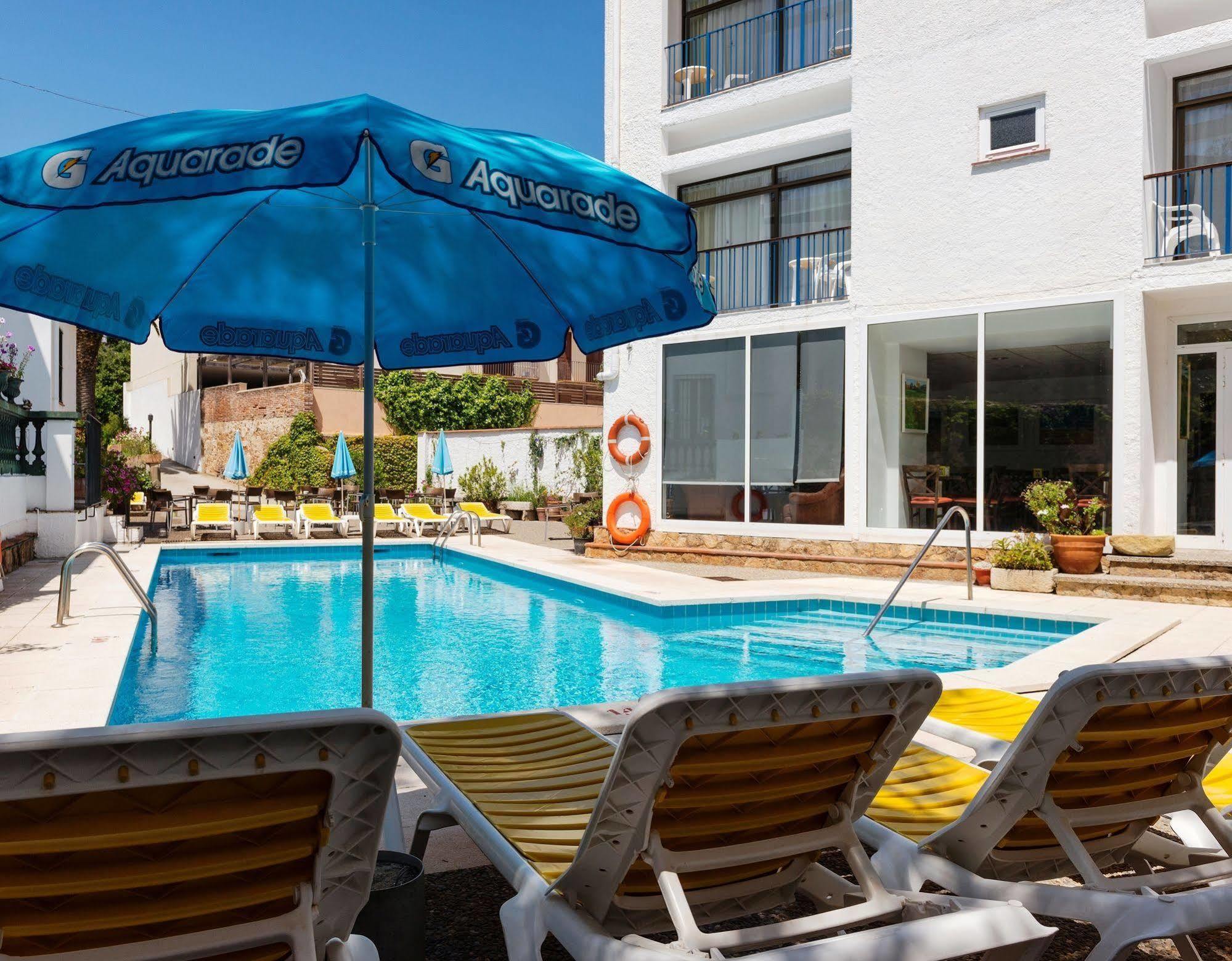 Hotel Sant March Tossa de Mar Bagian luar foto