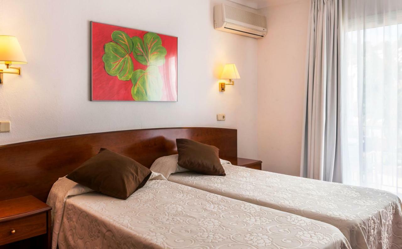 Hotel Sant March Tossa de Mar Bagian luar foto